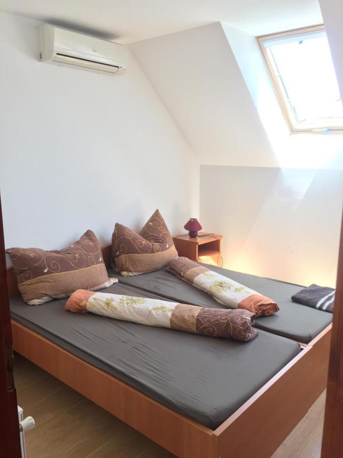 Hableany Etterem, Pizzeria Es Vendeghaz Bed and Breakfast Balatonmáriafürdő Buitenkant foto